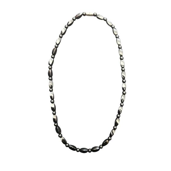 Mens Hematite Magnetic Necklace 21.6in (55cm) - Picture 1 of 5